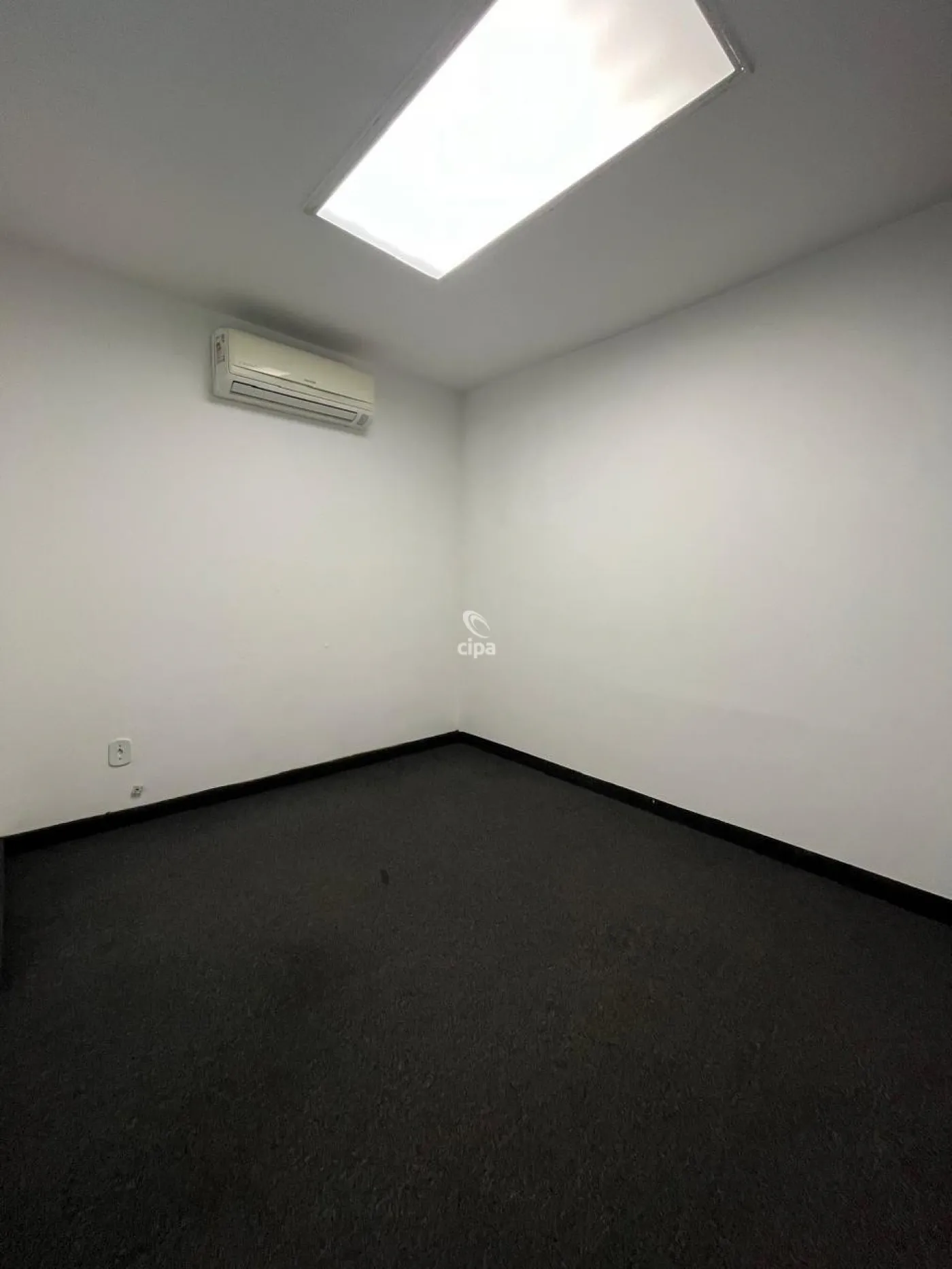 Comprar Comercial / Sala em Rio de Janeiro R$ 85.000,00 - Foto 12