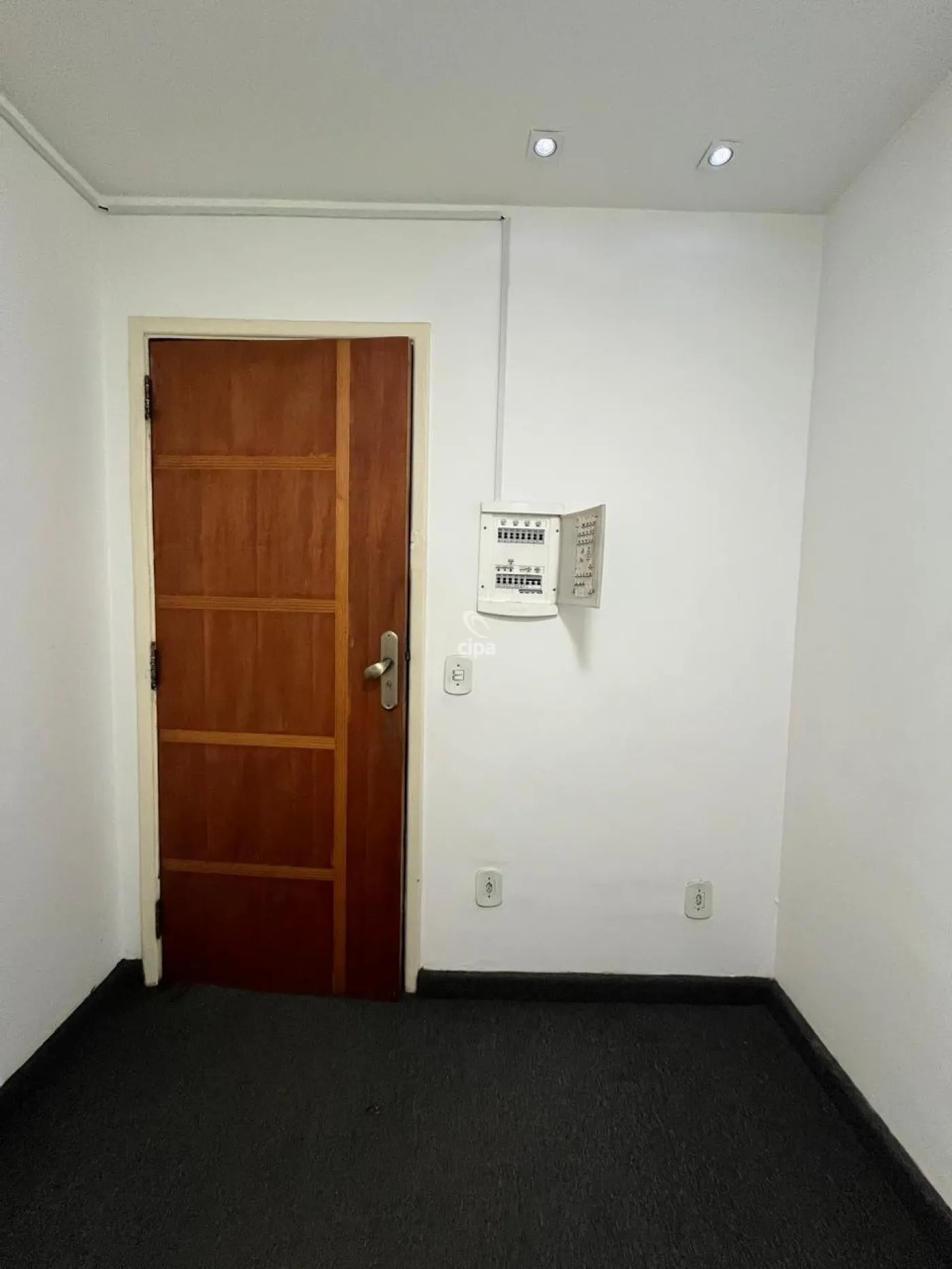 Comprar Comercial / Sala em Rio de Janeiro R$ 85.000,00 - Foto 17