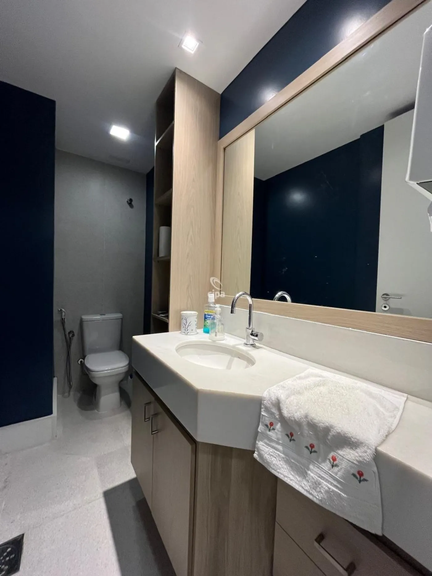 Comprar Comercial / Sala em Rio de Janeiro R$ 750.000,00 - Foto 2
