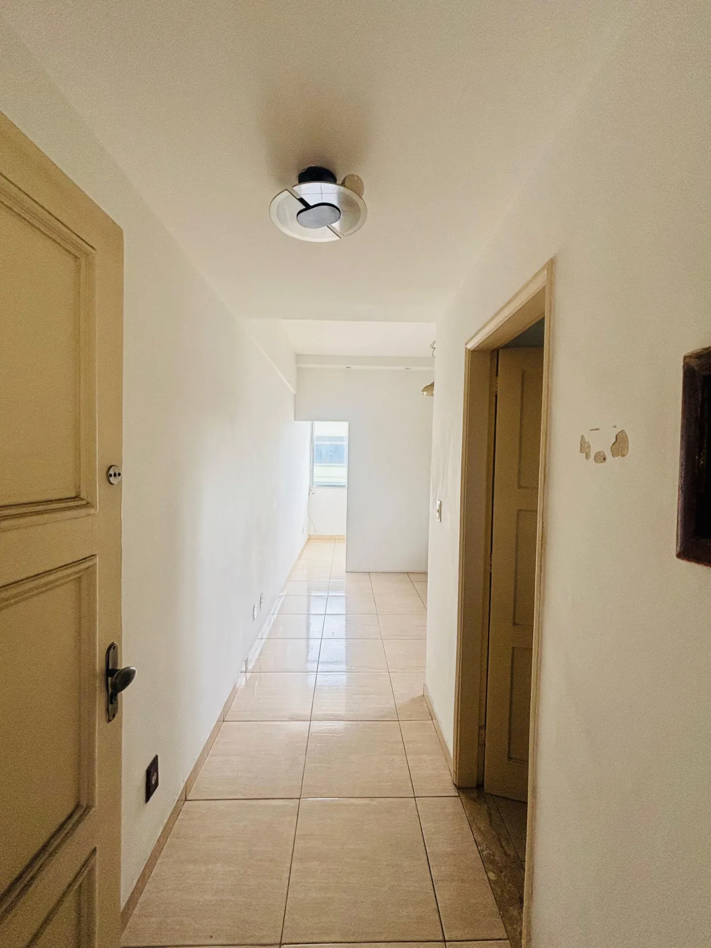 Alugar Apartamento / Padrão em Rio de Janeiro R$ 1.000,00 - Foto 2