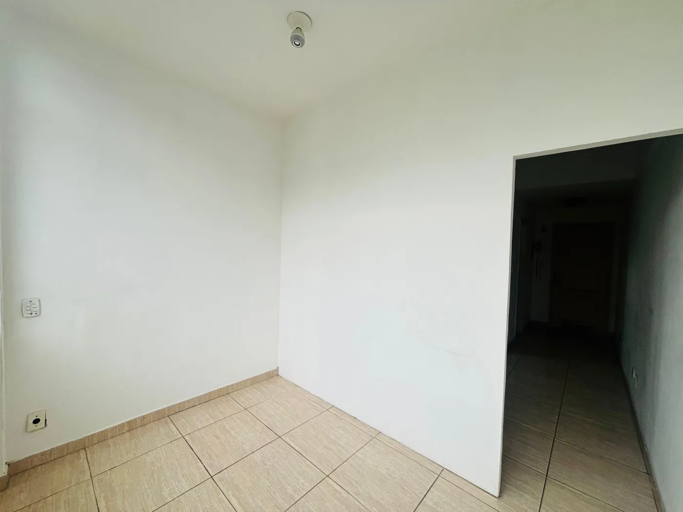 Alugar Apartamento / Padrão em Rio de Janeiro R$ 1.000,00 - Foto 6