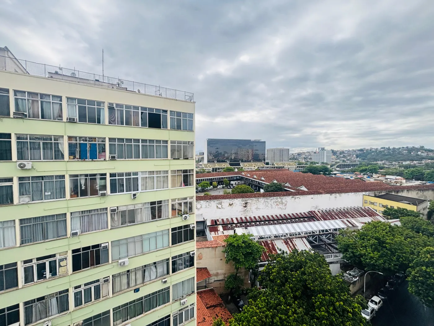 Alugar Apartamento / Padrão em Rio de Janeiro R$ 1.000,00 - Foto 7