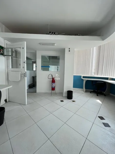 imagem 5 - Comercial - Sala imagem 5 - Comercial - Sala