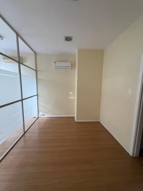 imagem 4 - Comercial - Sala imagem 4 - Comercial - Sala